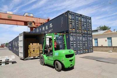提速新物流 北京至廣州首列時速120公里快速多式聯運班列啟程，助力家具零配件高效流通